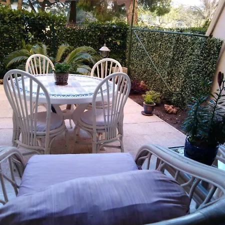 Daire Exclusif ! Grand Studio Dans Avec Piscine Mandelieu
