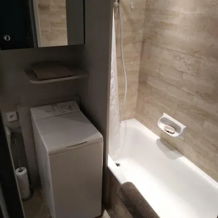 Exclusif ! Grand Studio Dans Avec Piscine * Mandelieu
